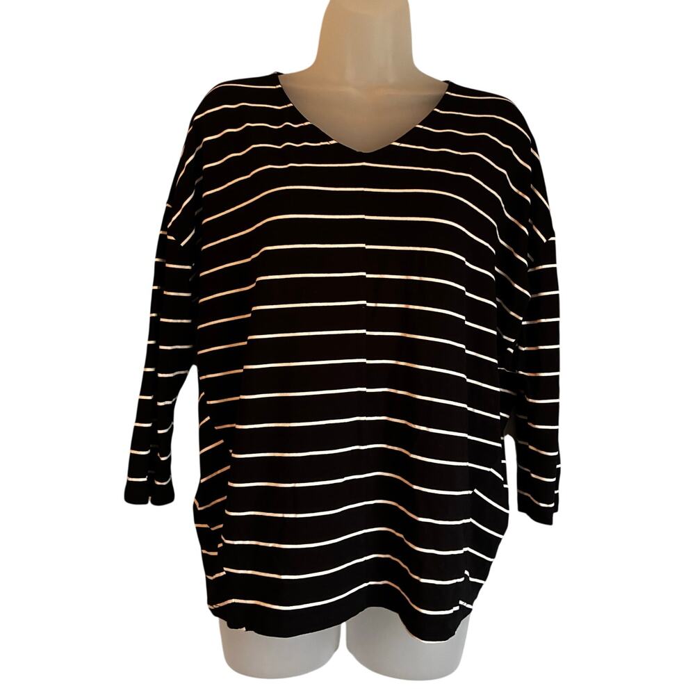 Chico's Size 0 Black White Striped V-Neck‎ 3/4 Sleeve Stretch Knit Top Small